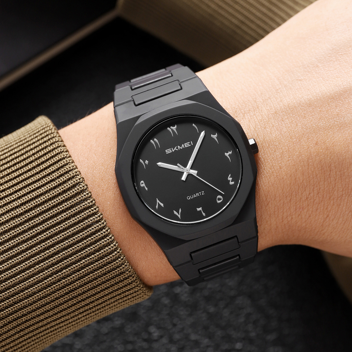 SKMEI 2615 Eastern Arabic numerals Dial Quartz Watch