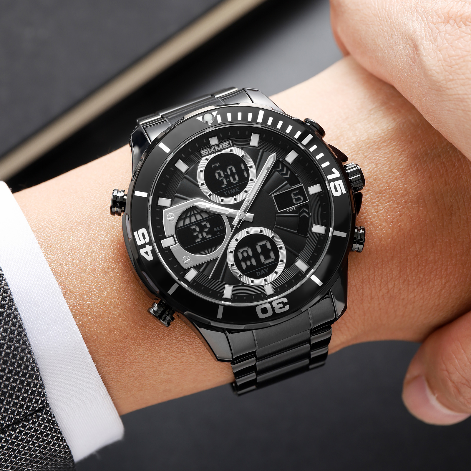 SKMEI Model 2621 Bold Chronograph Analog-Digital Sports Watches