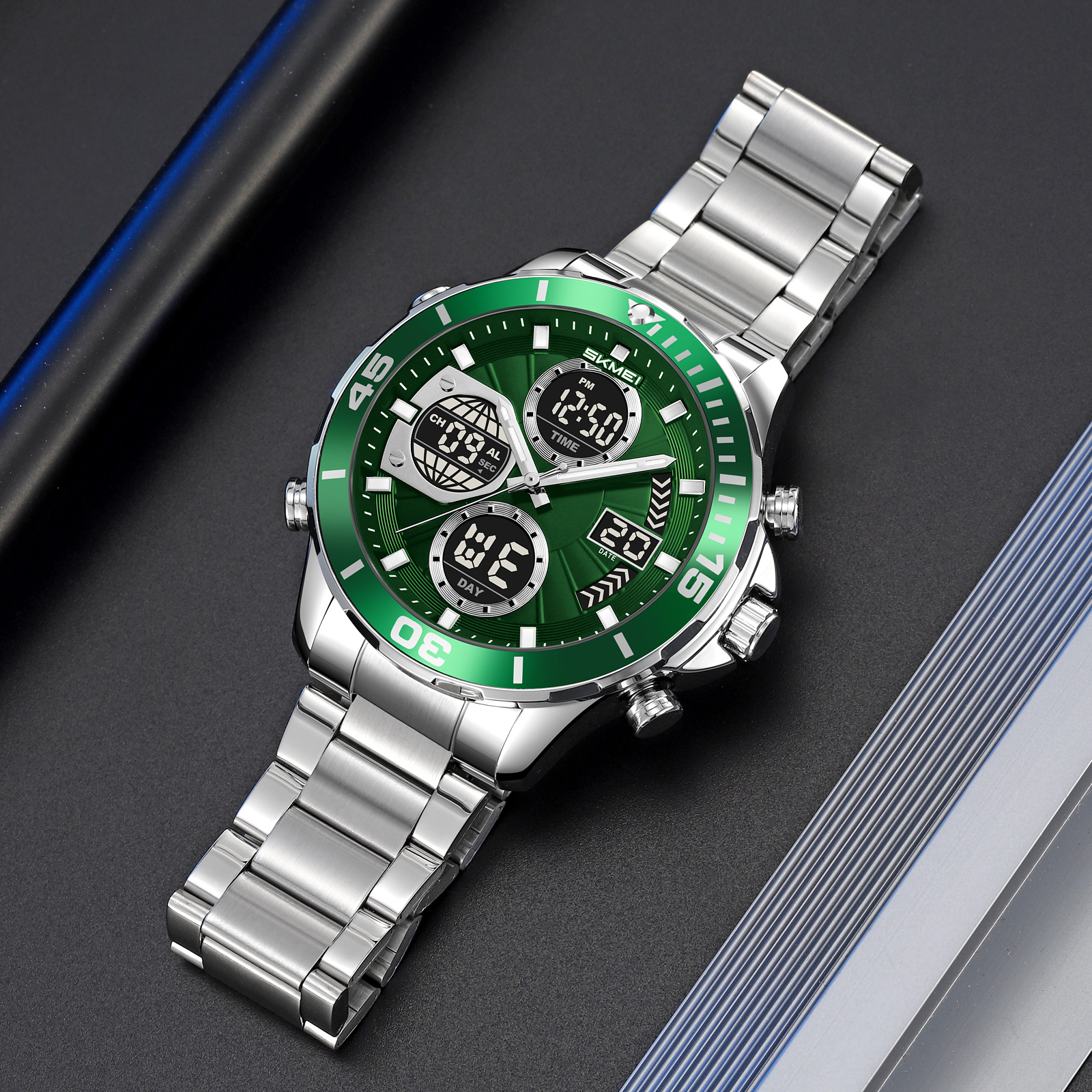 SKMEI Model 2621 Bold Chronograph Analog-Digital Sports Watches