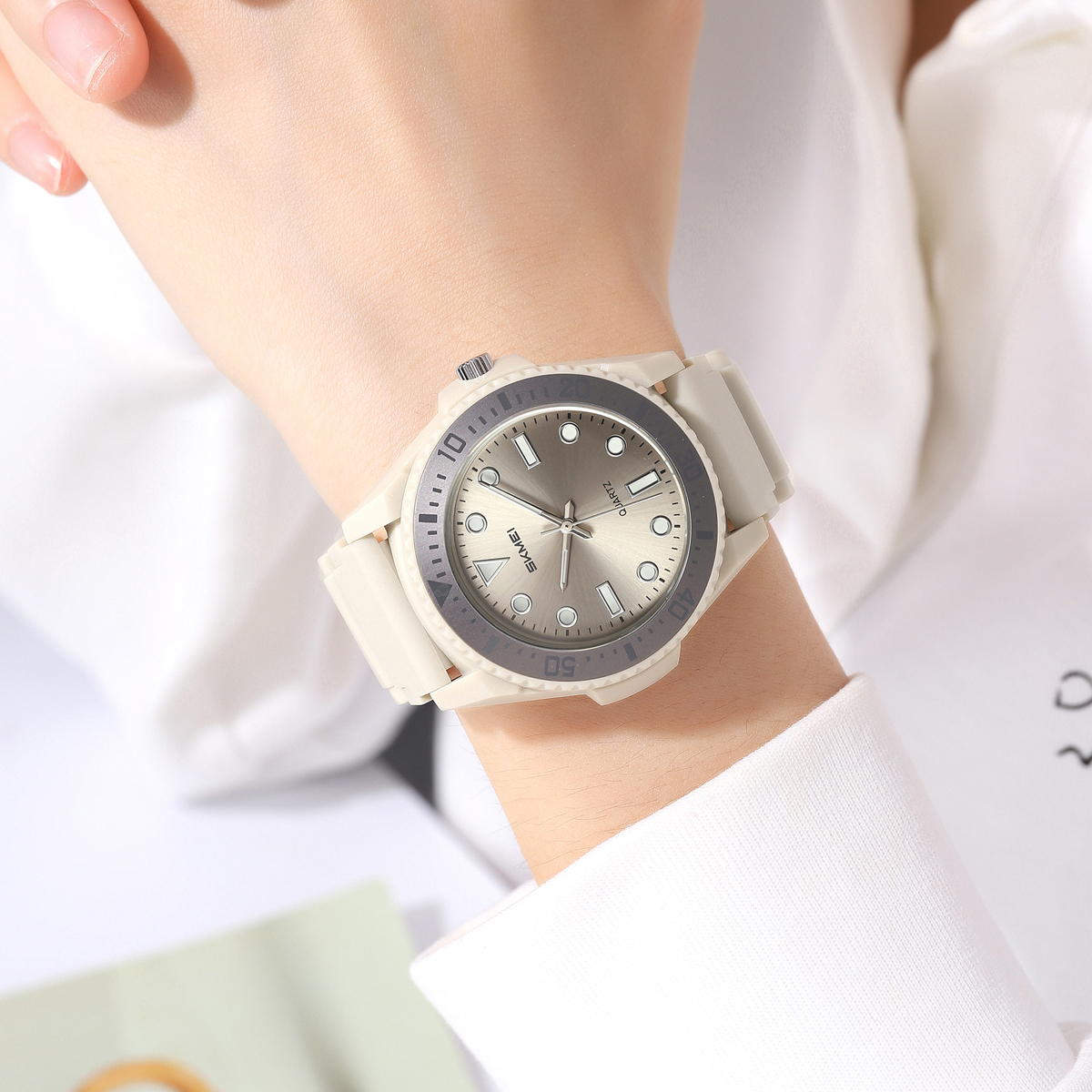 SKMEI Model 2622 Casual Style Quartz Watches