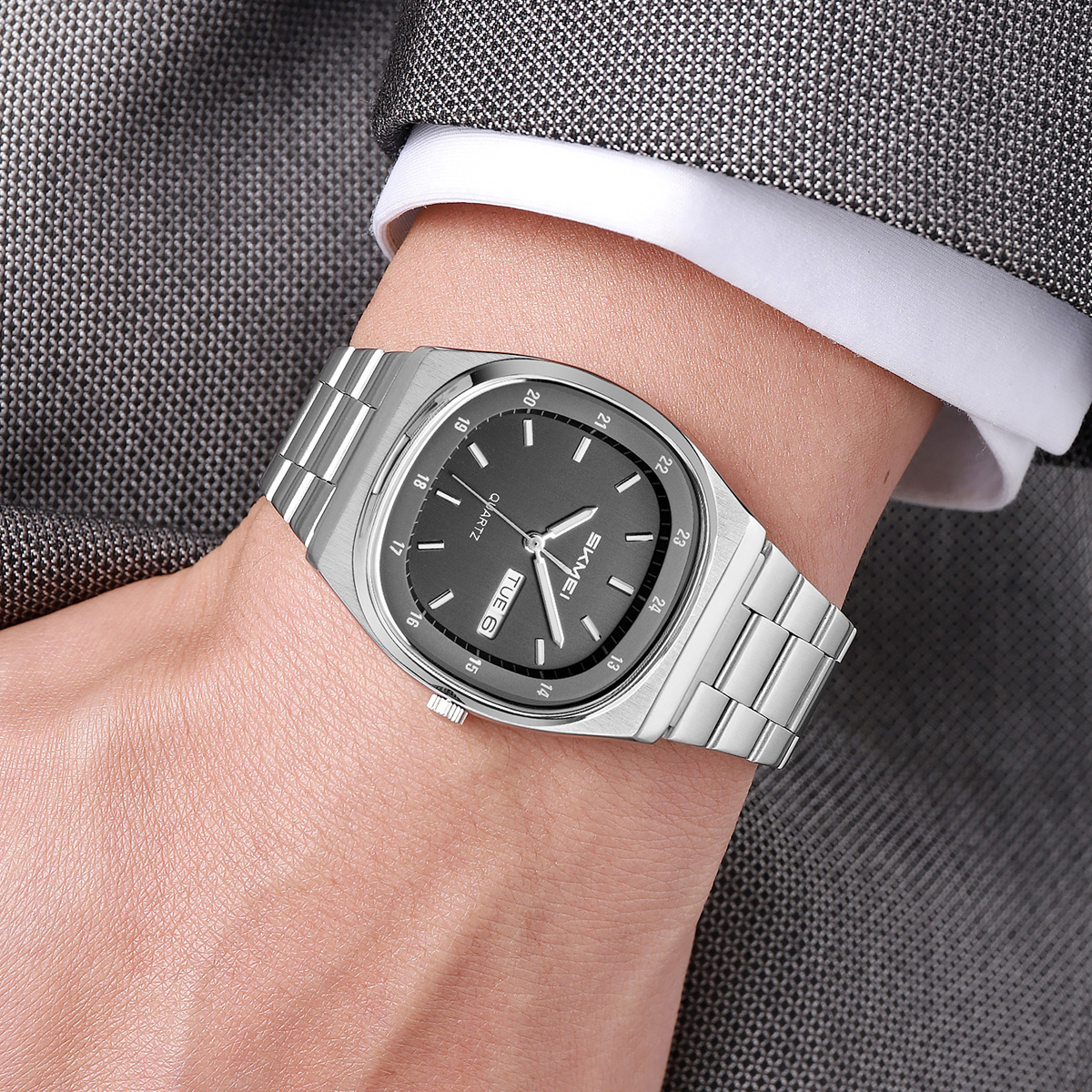 SKMEI 2630 metelic vintage quartz watch