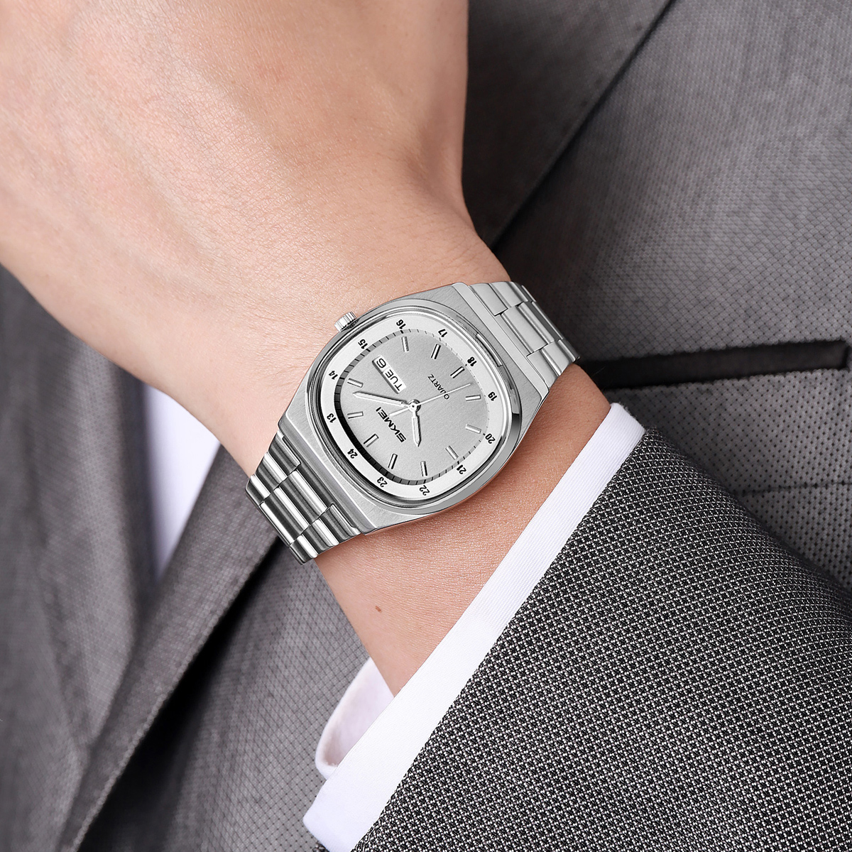 SKMEI 2630 metelic vintage quartz watch