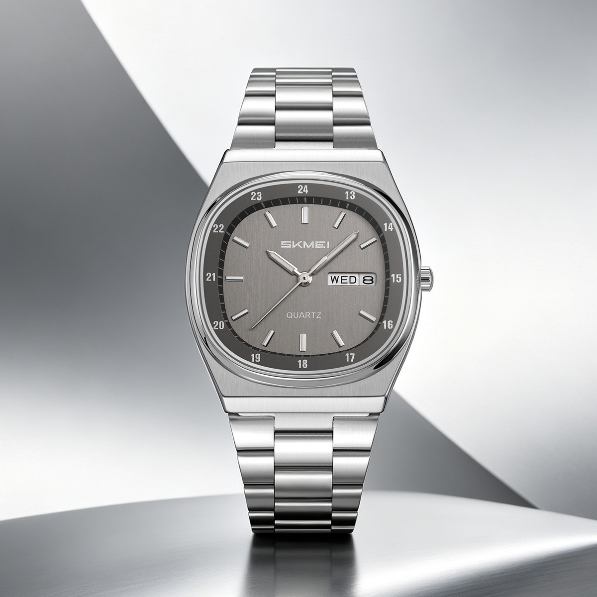 SKMEI 2630 metelic vintage quartz watch
