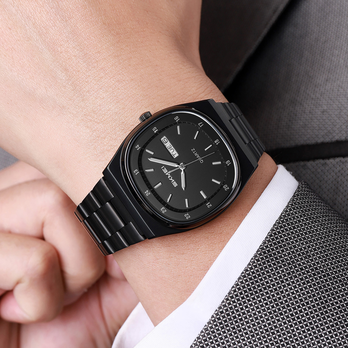 SKMEI 2630 metelic vintage quartz watch