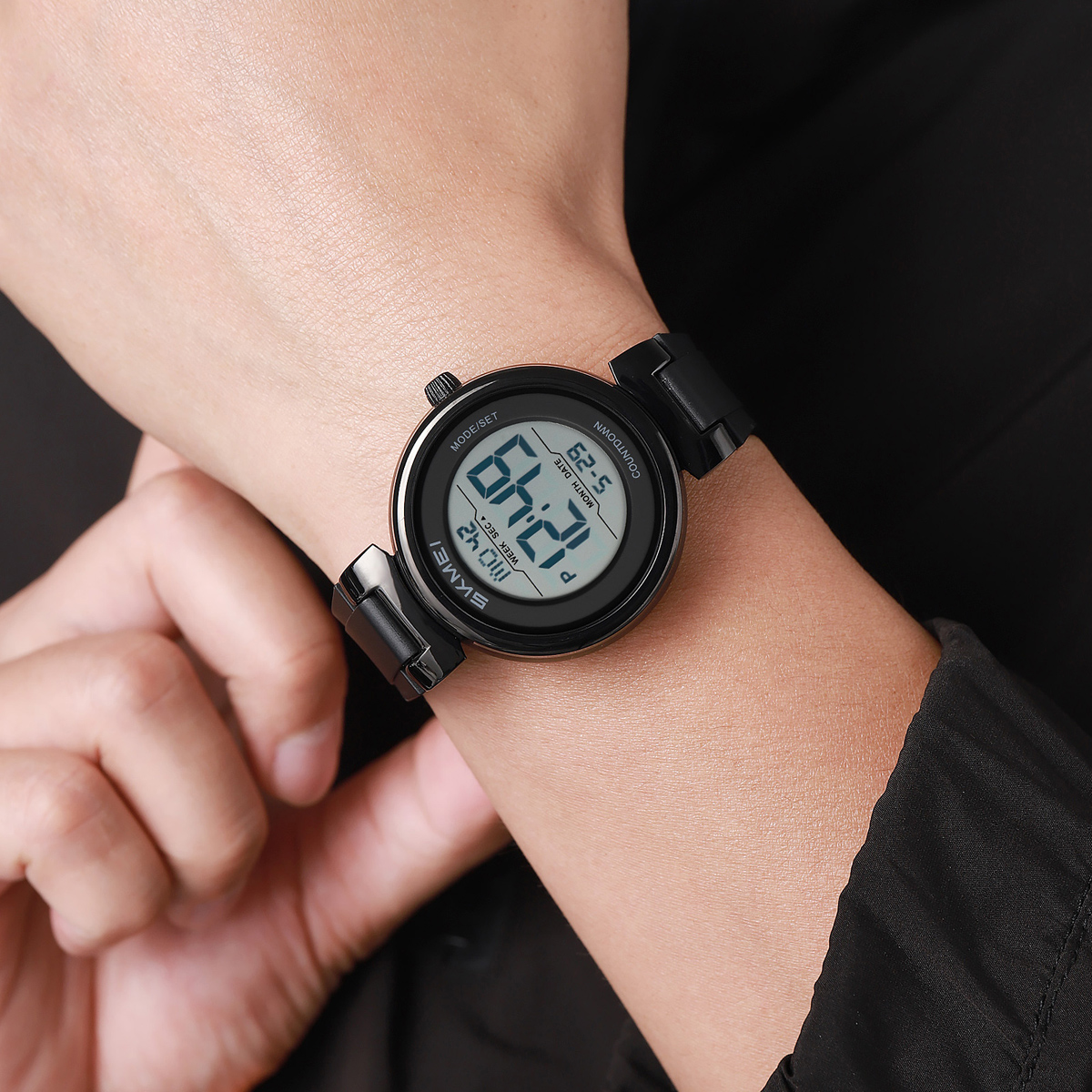 SKMEI 2633 female digital watch