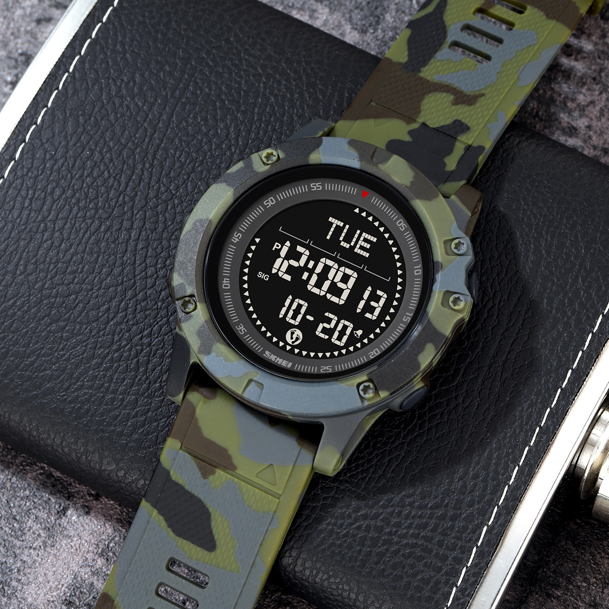 SKMEI 2639 Men's Outdoor Sports Digital Watch Pedometer 