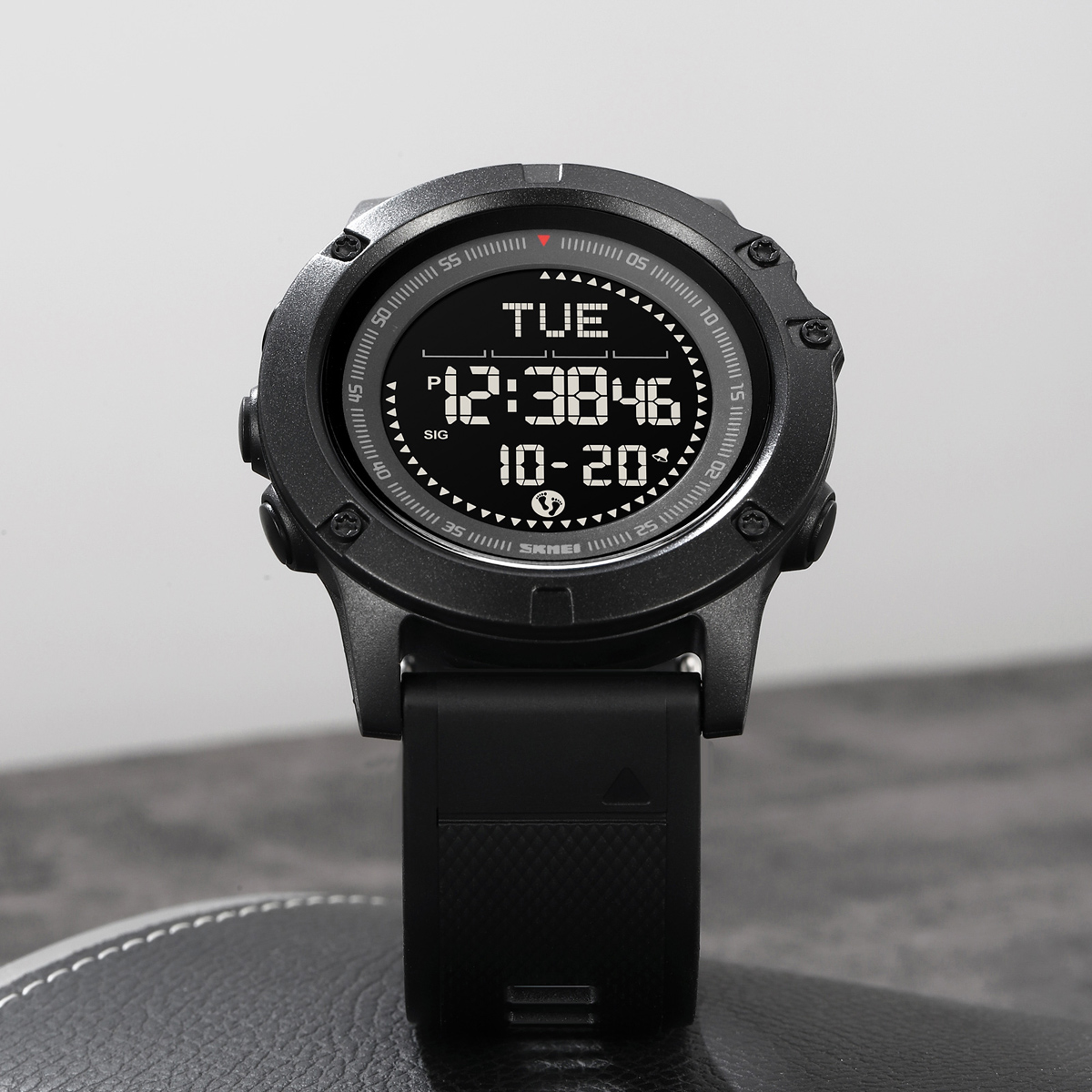 SKMEI 2639 Men's Outdoor Sports Digital Watch Pedometer 