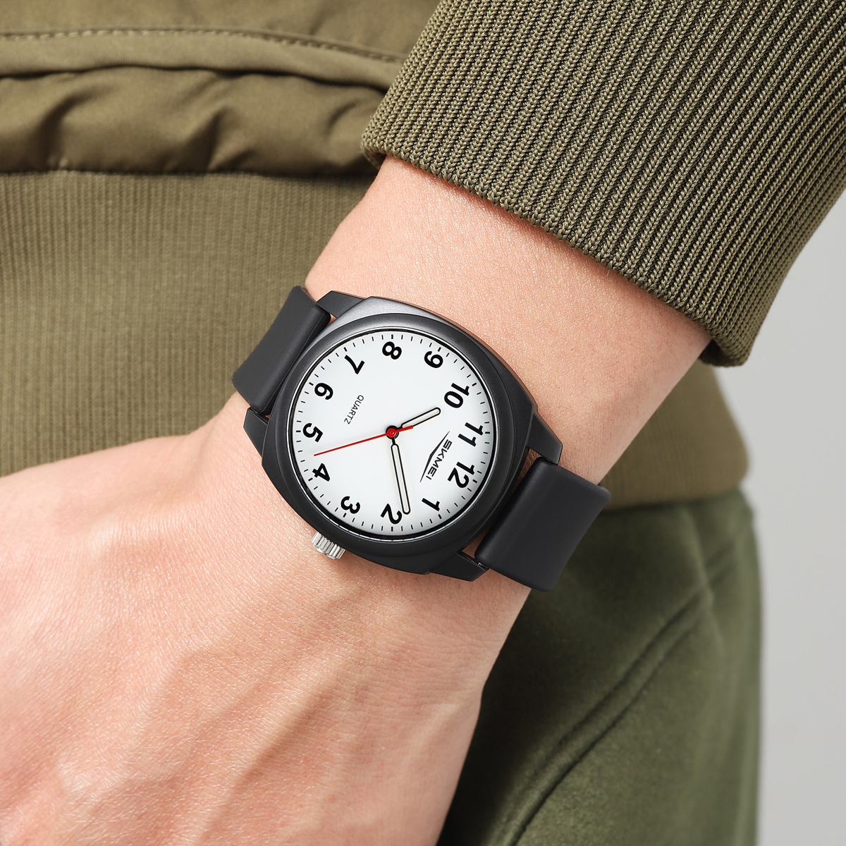 SKMEI Model 2643 Simple Stylish Silicone Quartz Watches