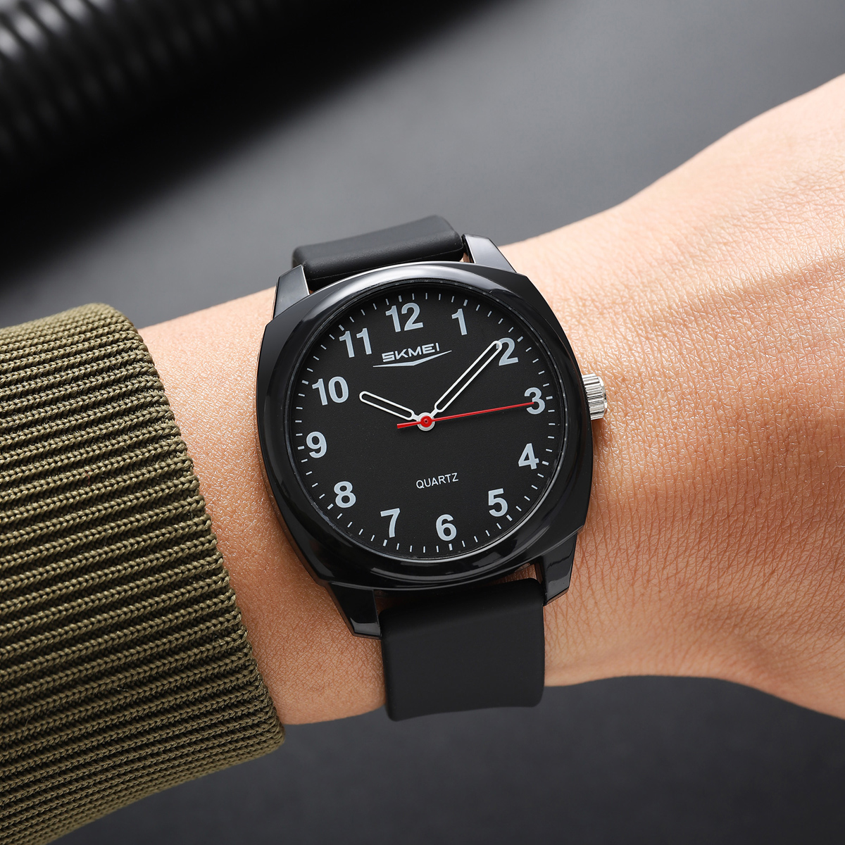 SKMEI Model 2643 Simple Stylish Silicone Quartz Watches