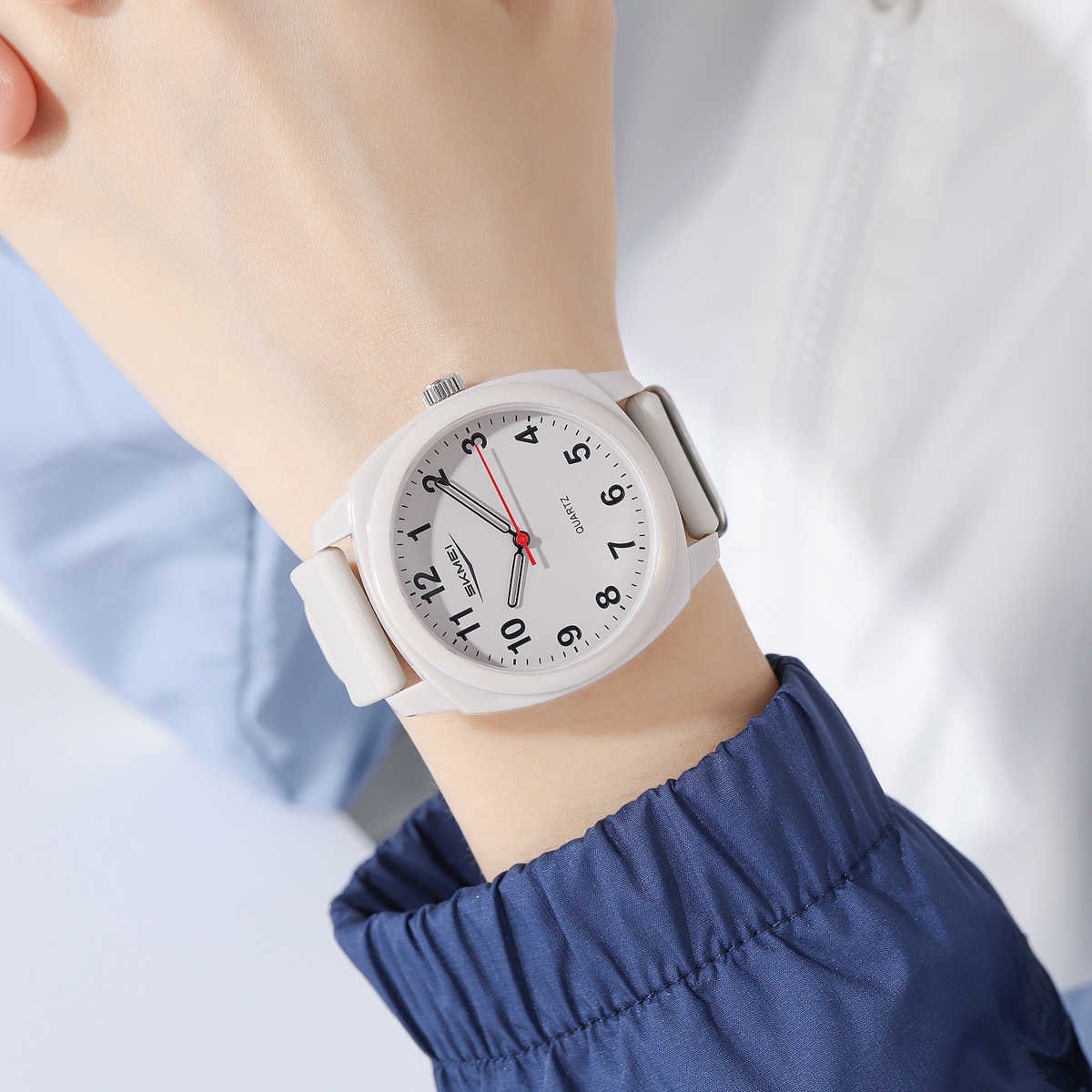 SKMEI Model 2643 Simple Stylish Silicone Quartz Watches