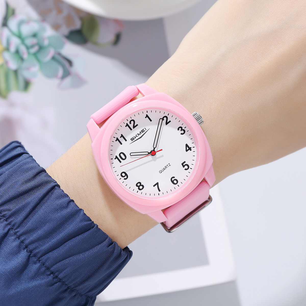 SKMEI Model 2643 Simple Stylish Silicone Quartz Watches