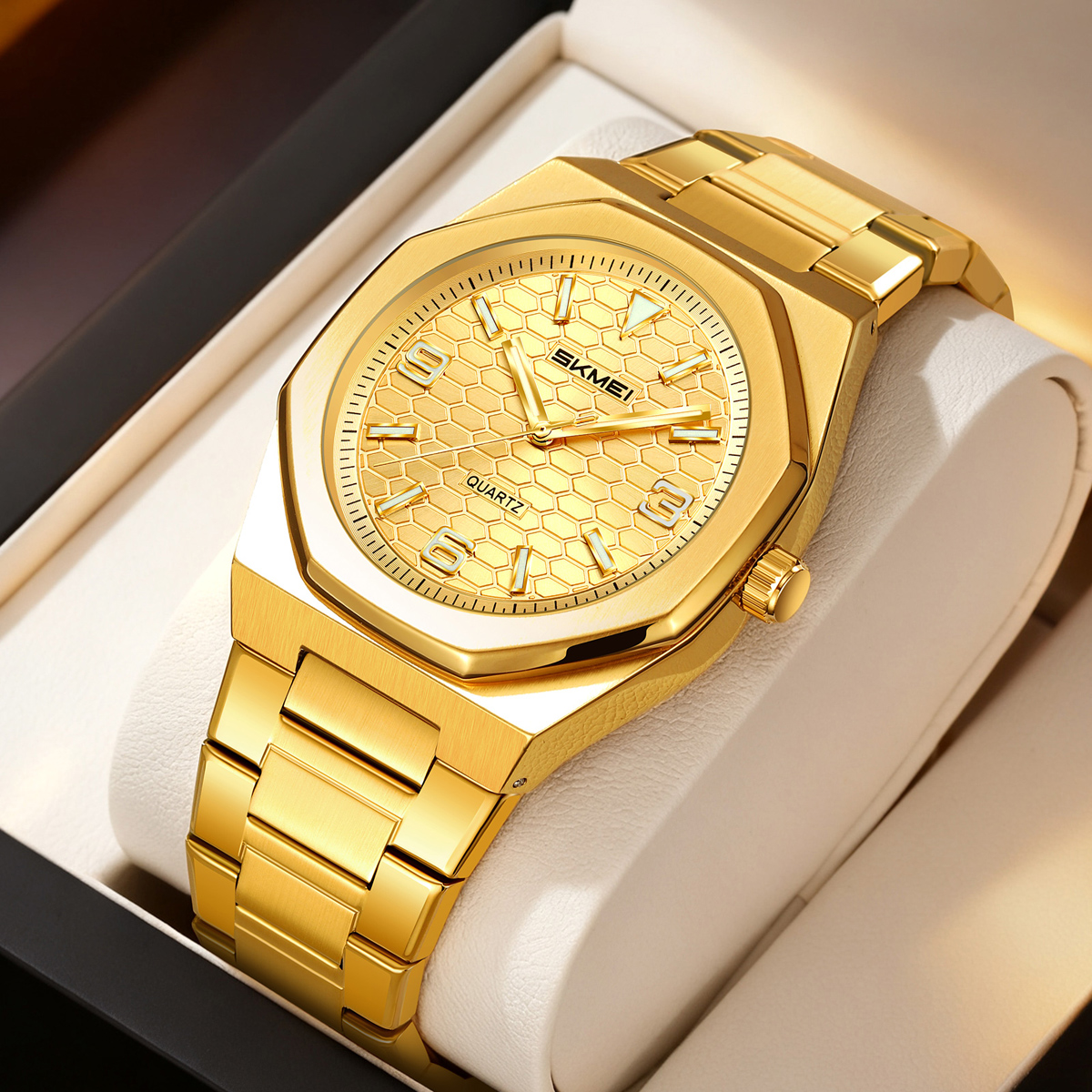 SKMEI 2657 MEN FASHION WATCH