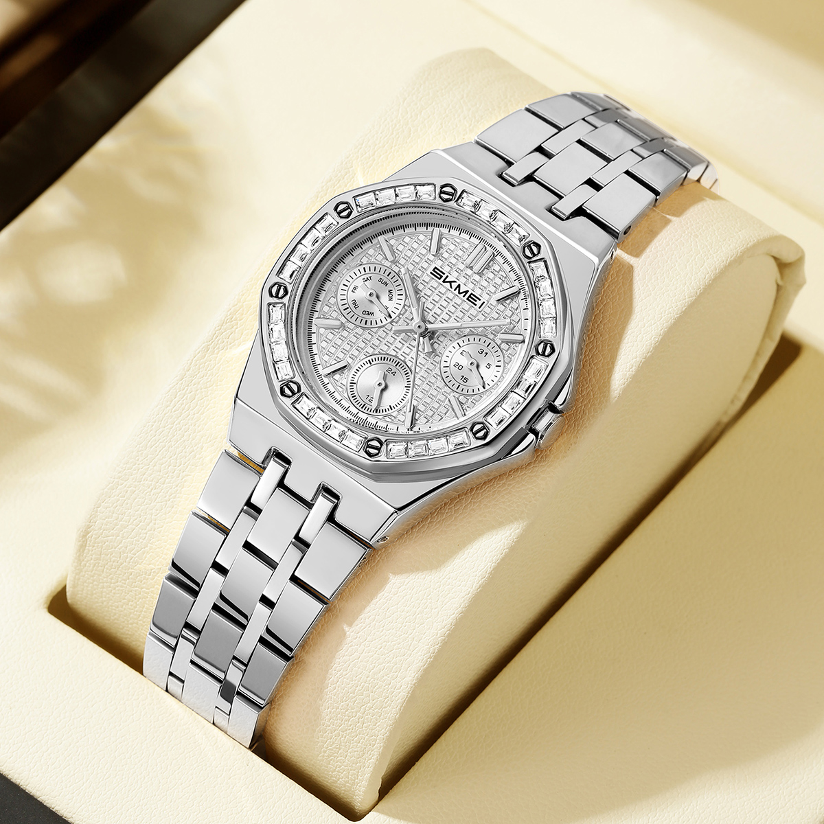 SKMEI Watch Model 2672 Quartz Watch
