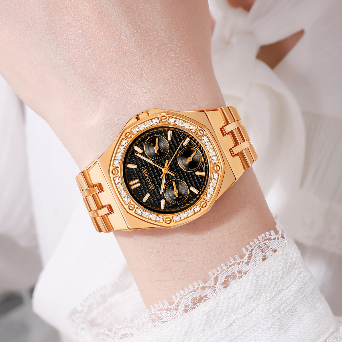 SKMEI Watch Model 2672 Quartz Watch
