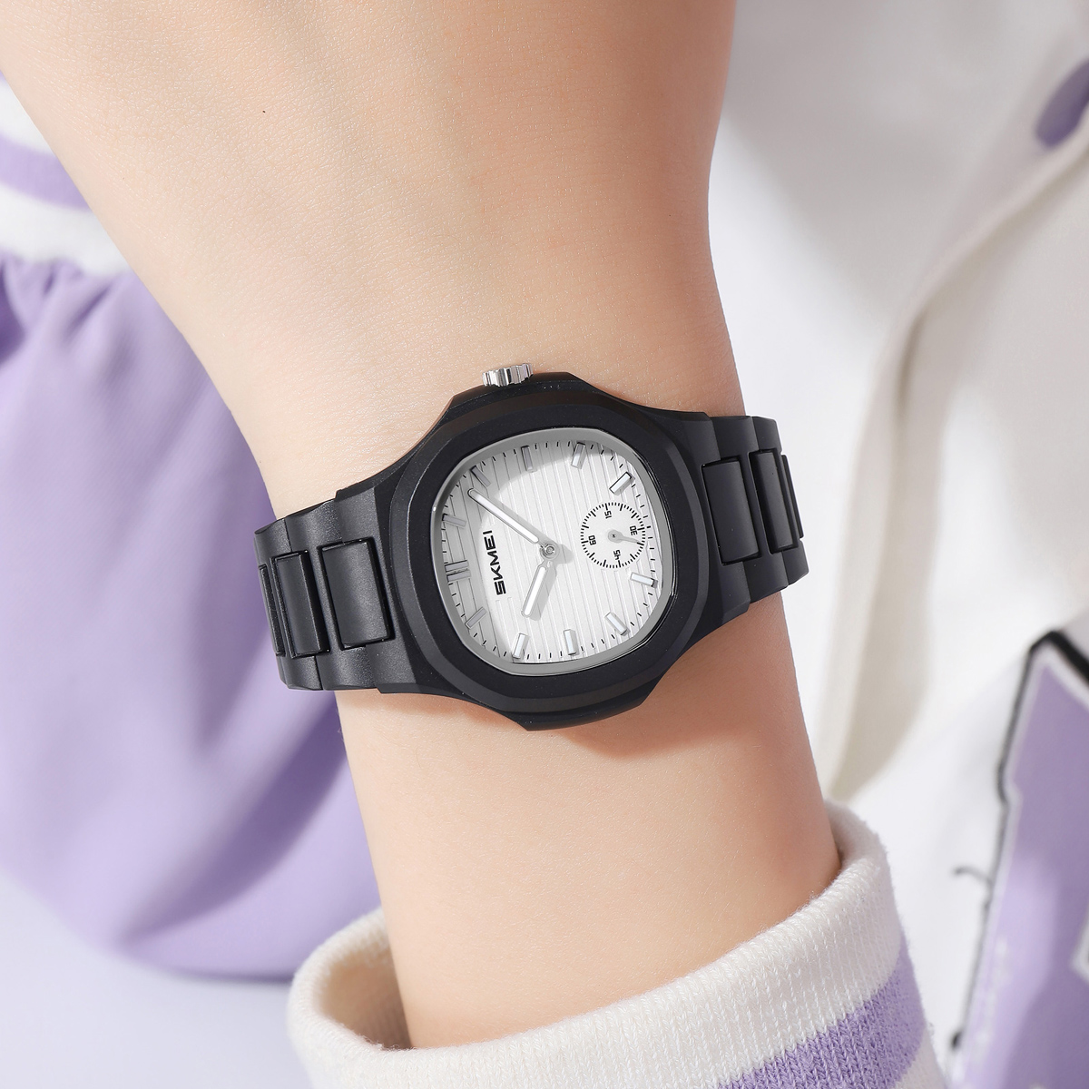 SKMEI 2678 Women Quartz Watch