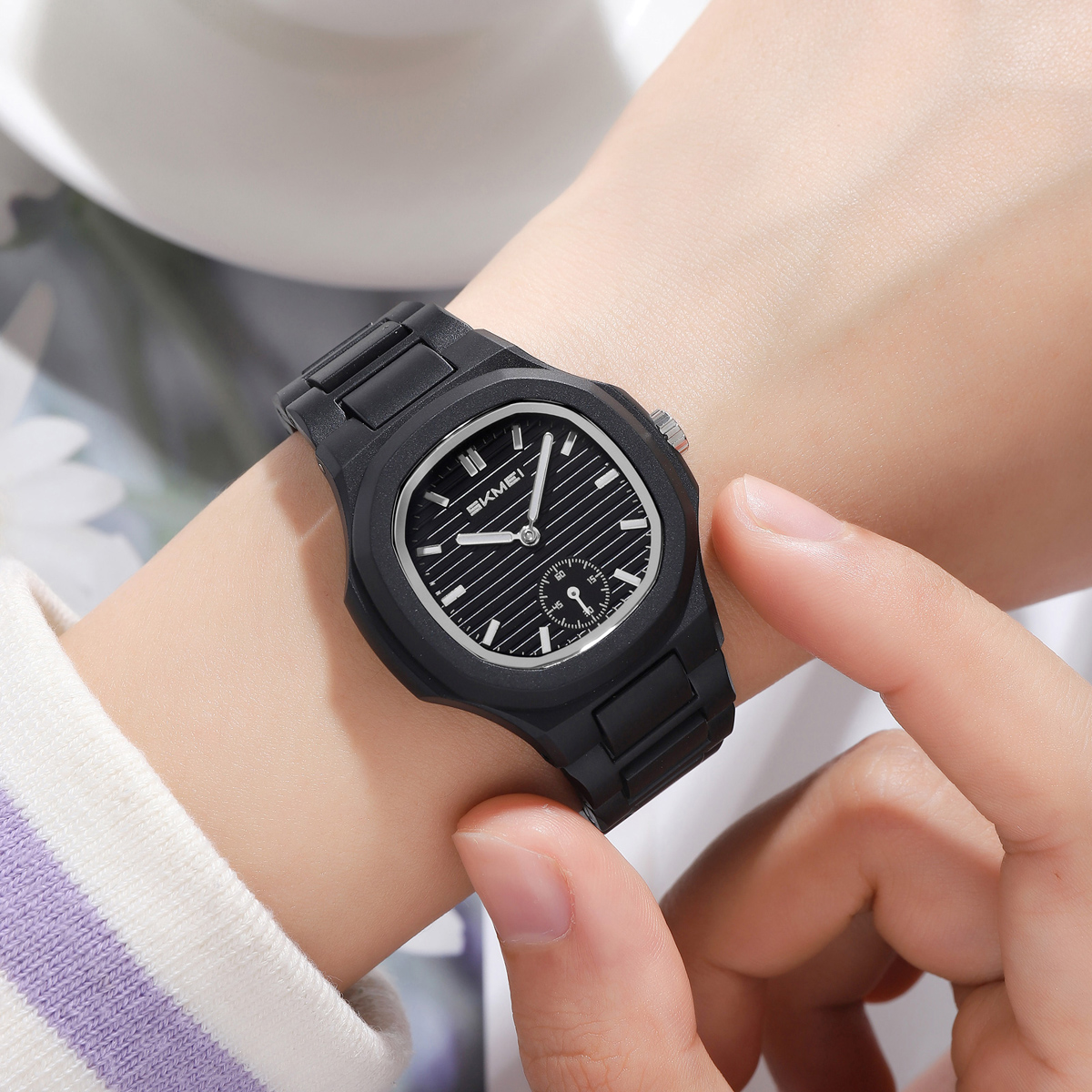SKMEI 2678 Women Quartz Watch