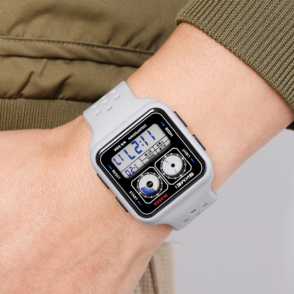 SKMEI 2688 SPORTS DIGITAL WATCH