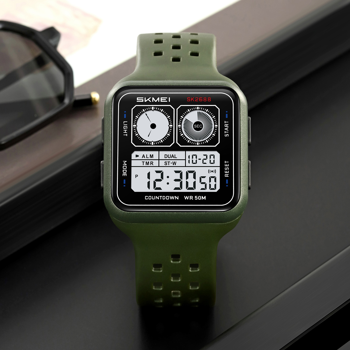 SKMEI 2688 SPORTS DIGITAL WATCH