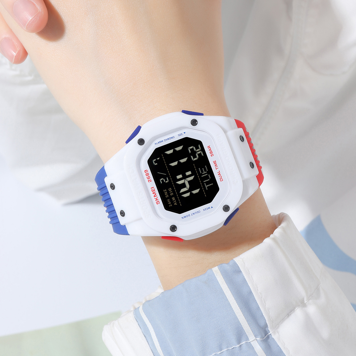 SKMEI 2689 FASHION DIGITAL Electronic watch