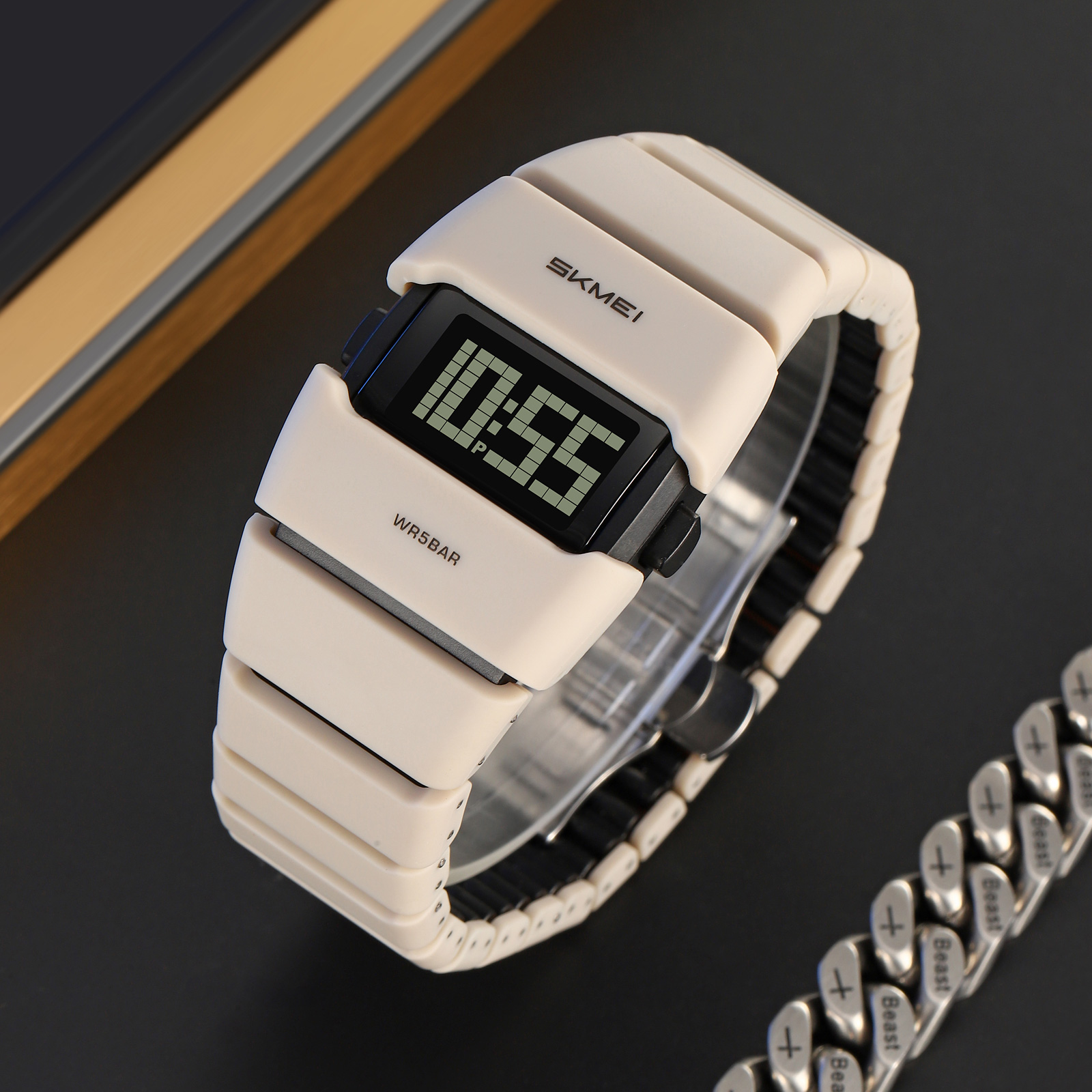 SKMEI SPORTS WATCH MODEL 2710