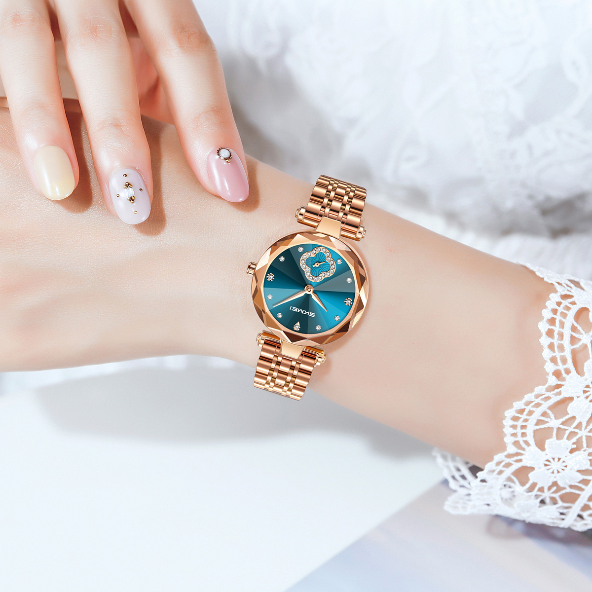 SKMEI 2718 Women Fashion Bling Diamond Quartz Wristwatch