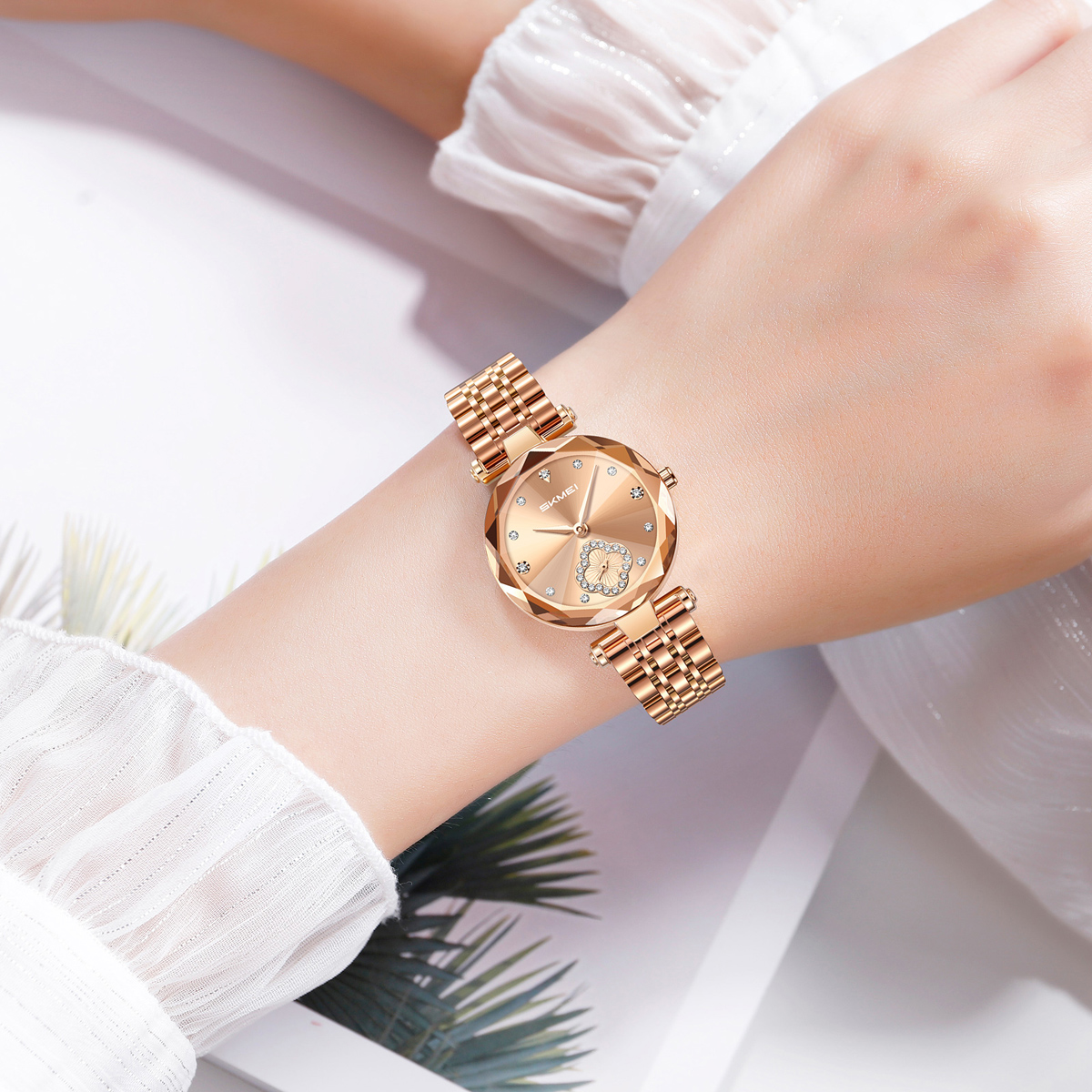 SKMEI 2718 Women Fashion Bling Diamond Quartz Wristwatch