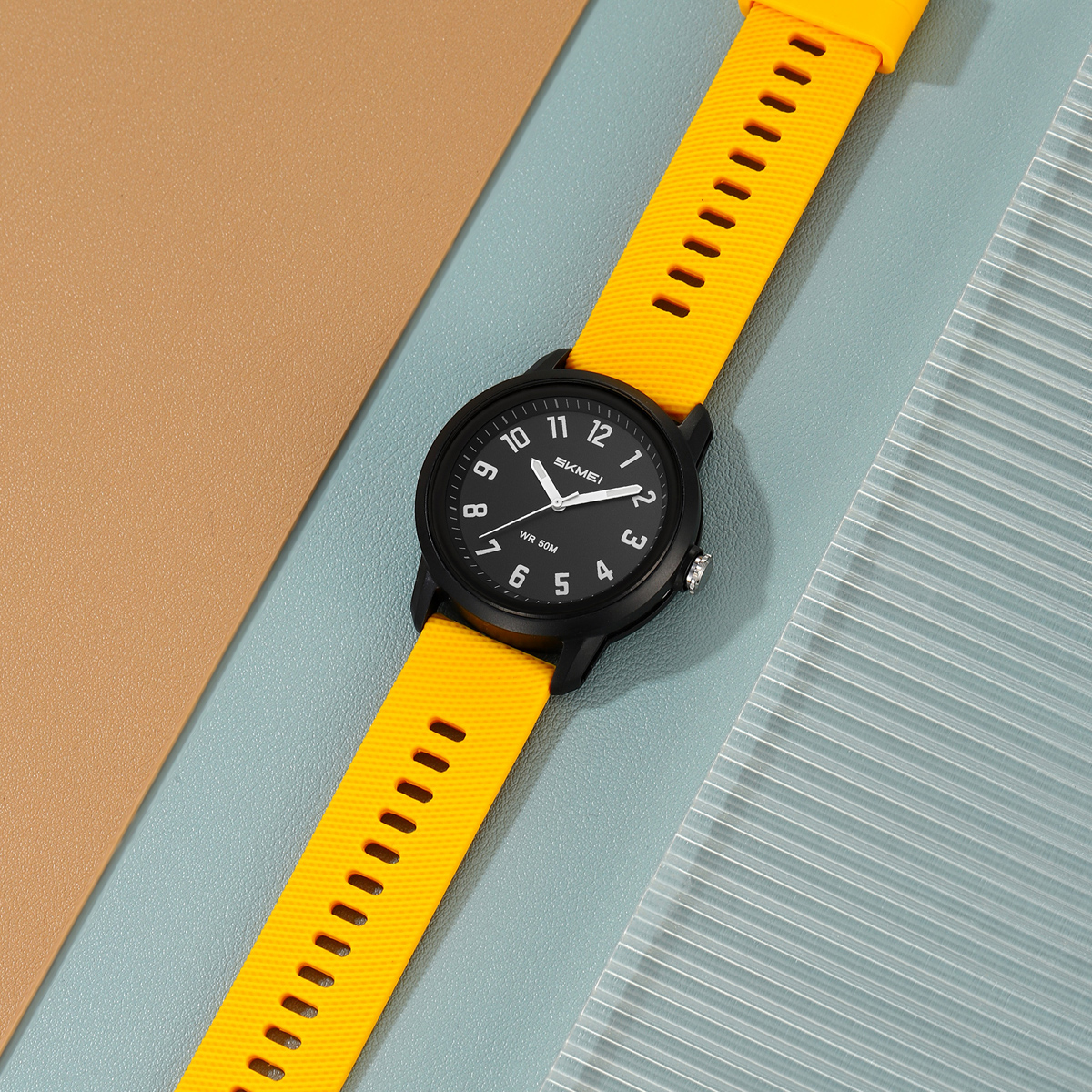 SKMEI 2733 silicone Quartz Watch