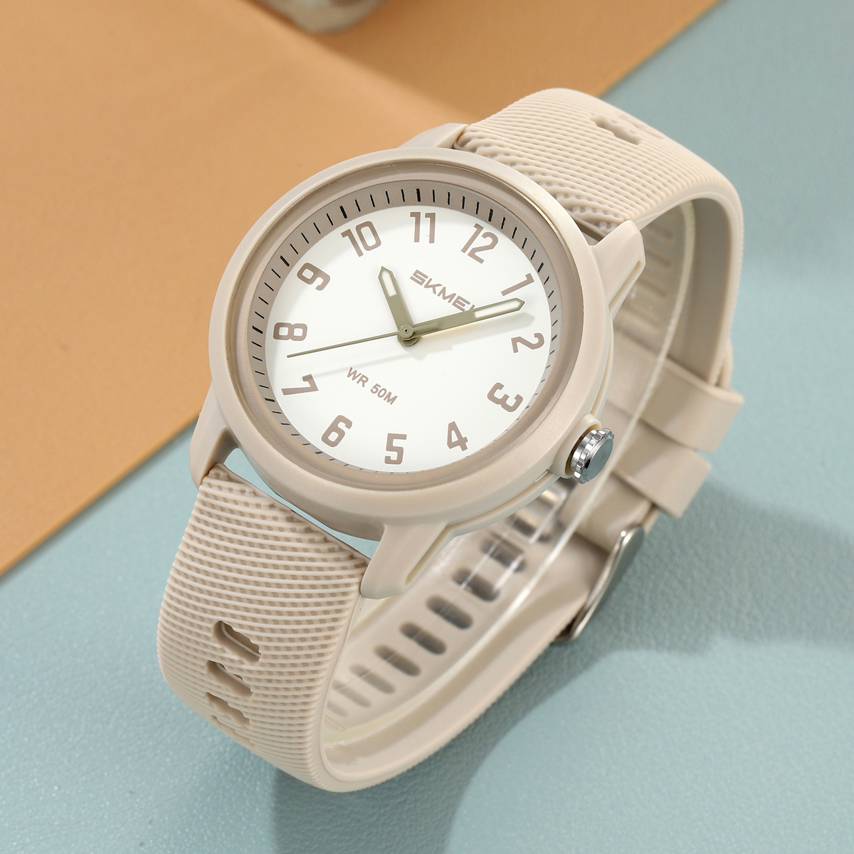 SKMEI 2733 silicone Quartz Watch