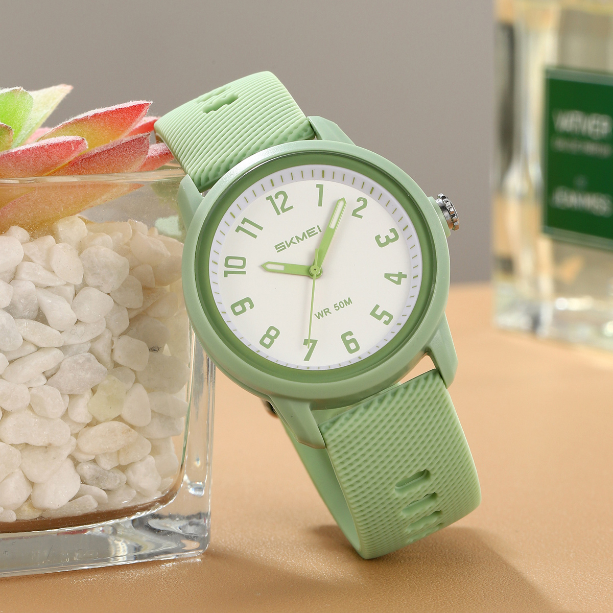 SKMEI 2733 silicone Quartz Watch