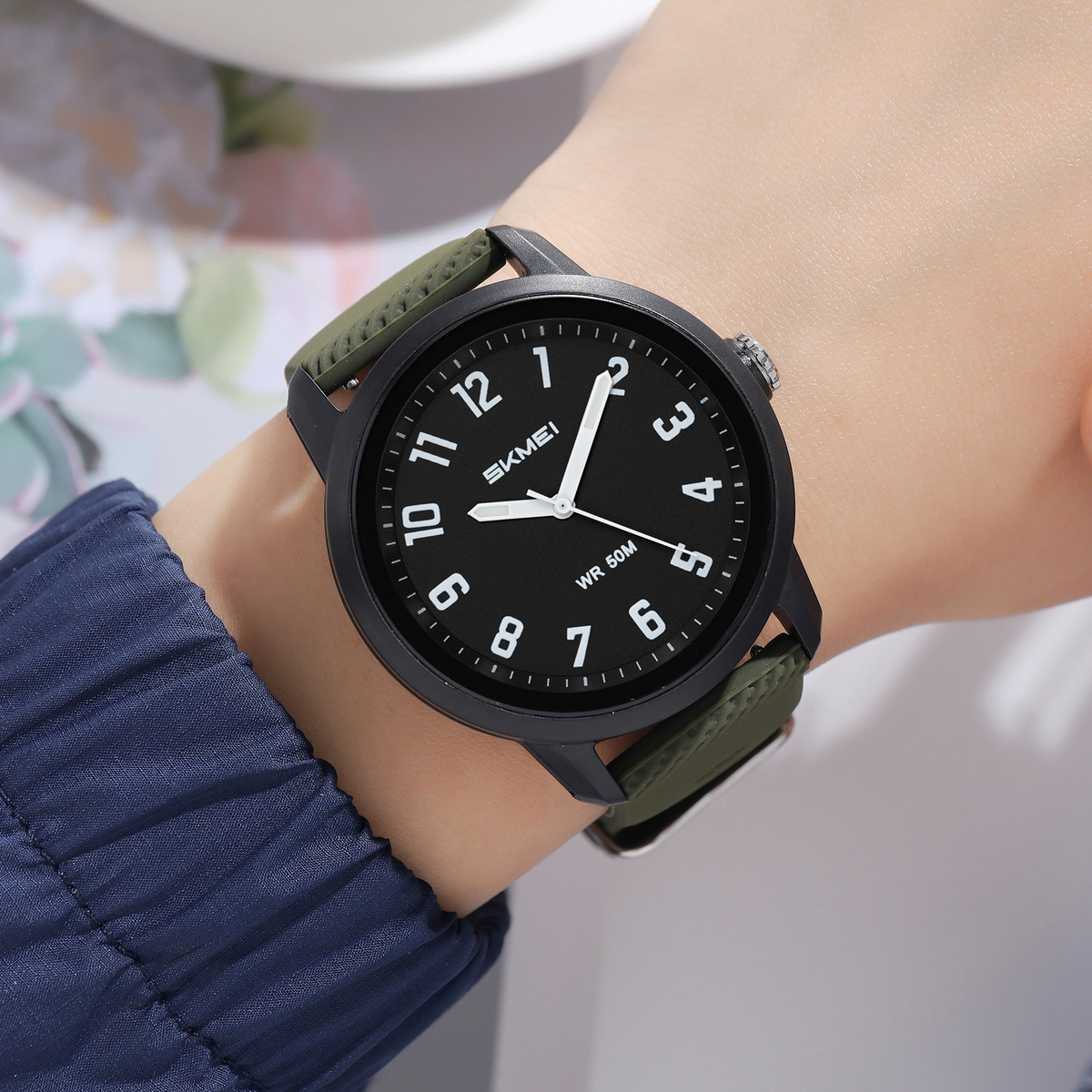 SKMEI 2733 silicone Quartz Watch