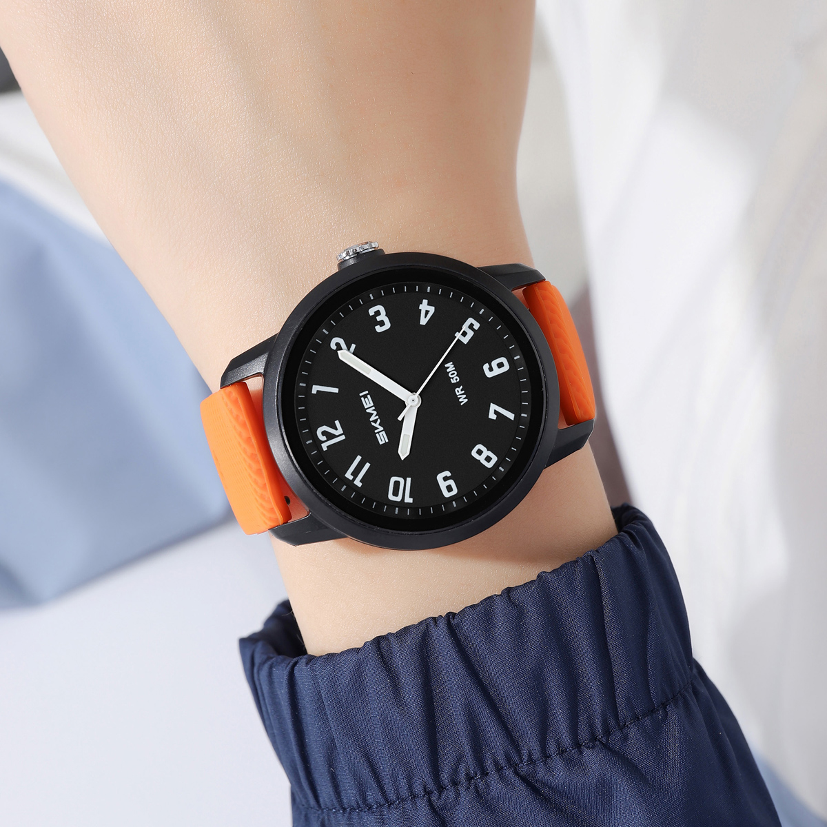 SKMEI 2733 silicone Quartz Watch