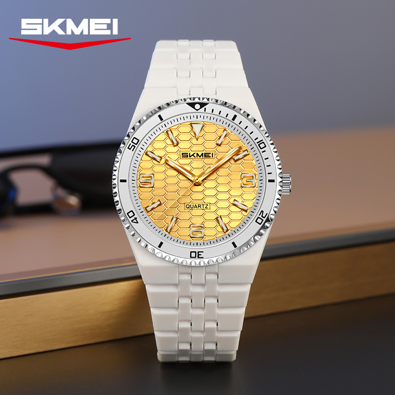 2748 SKMEI Fashion Analog Quartz Watch for Men
