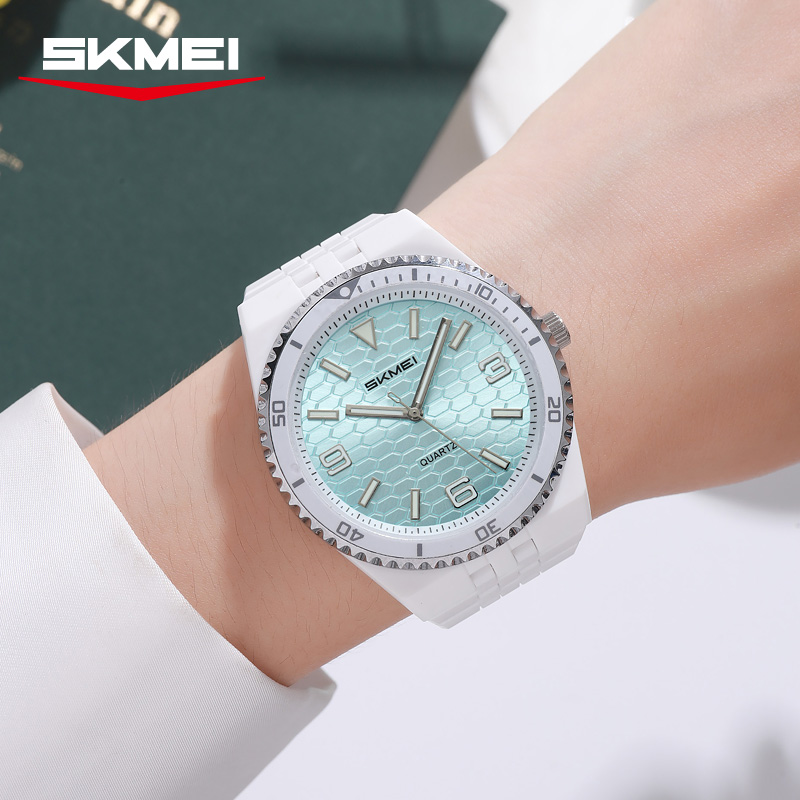 2748 SKMEI Fashion Analog Quartz Watch for Men