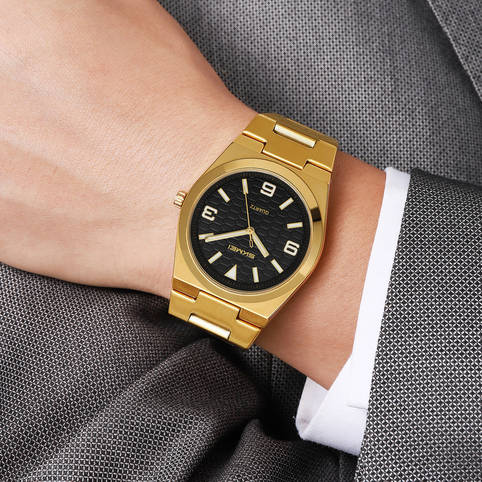 2761 SKMEI Men Honeycomb Dial Stainless Steel Wrist Watch