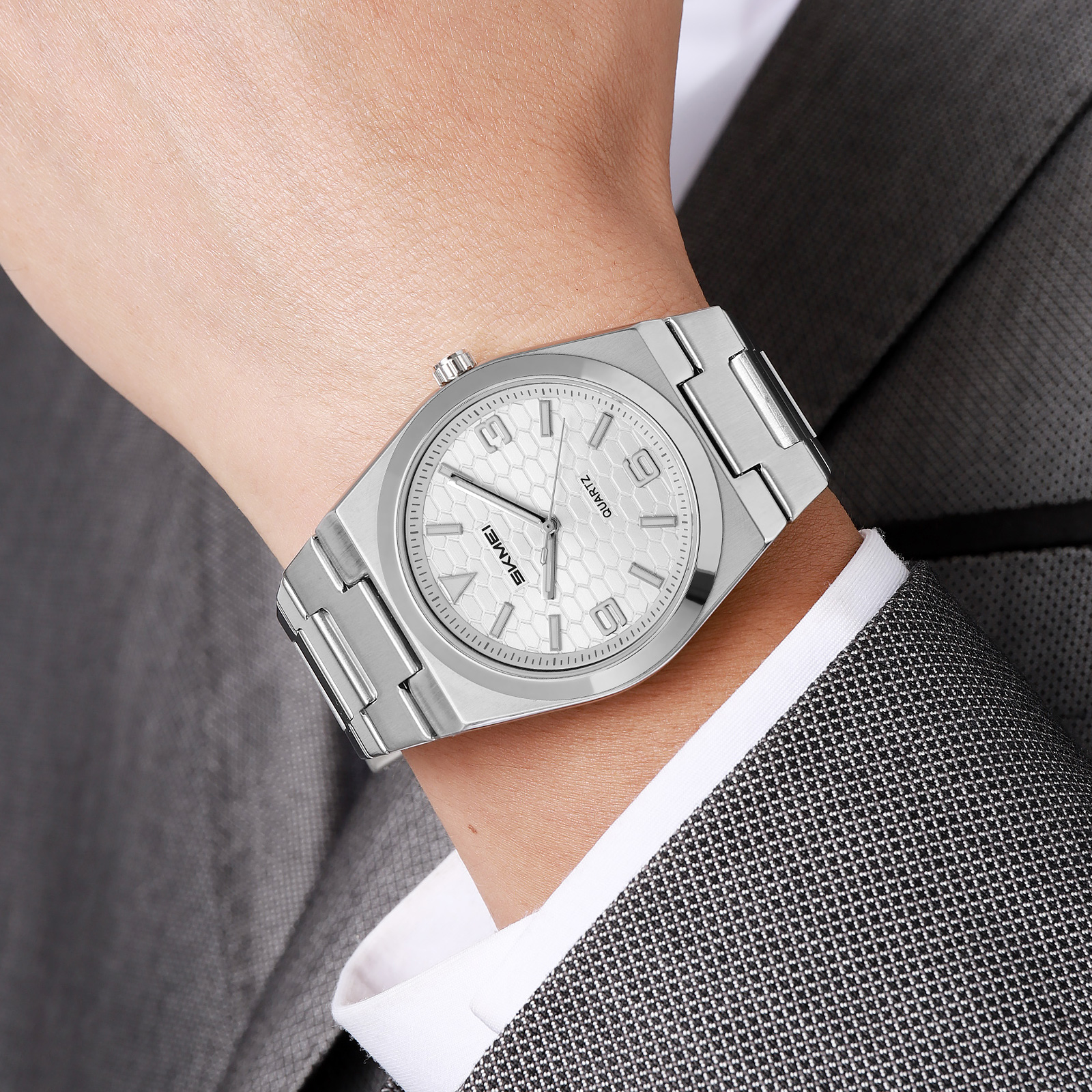 2761 SKMEI Men Honeycomb Dial Stainless Steel Wrist Watch