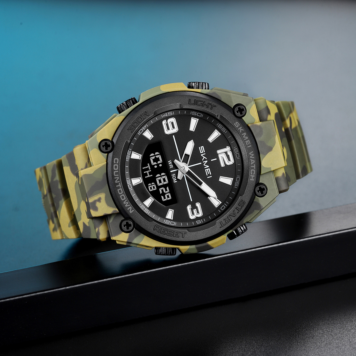 SKMEI 2796 SKMEI Men’s Outdoor Military Sports Watch