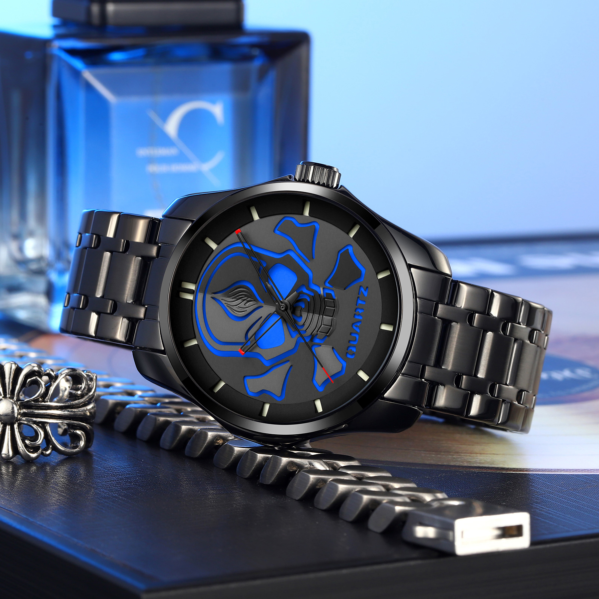 Wholesale New arrival Skmei 9358 Luxury Unique Skull Design Style Wristwatch