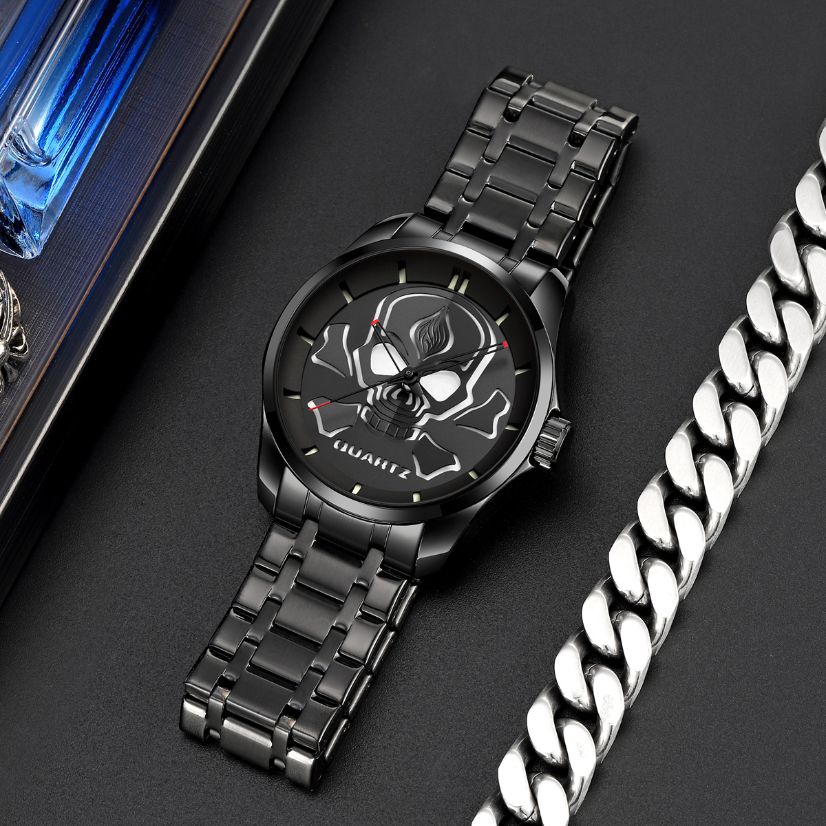 Wholesale New arrival Skmei 9358 Luxury Unique Skull Design Style Wristwatch