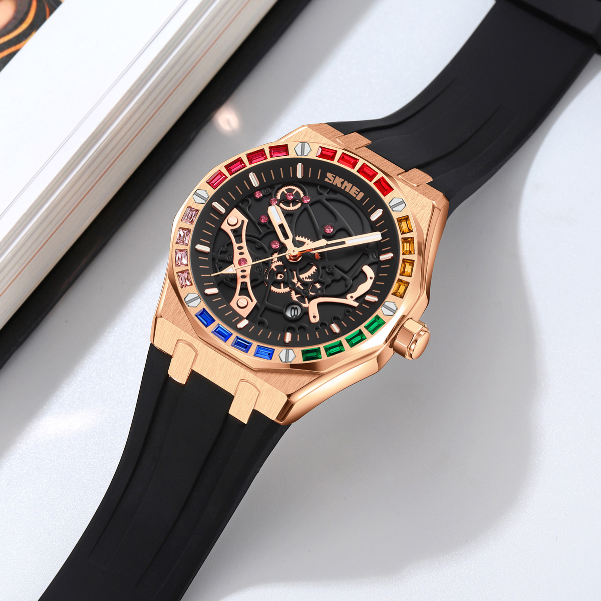 Skmei 9365 Men's Luxury Creative Design Quartz Wristwatch
