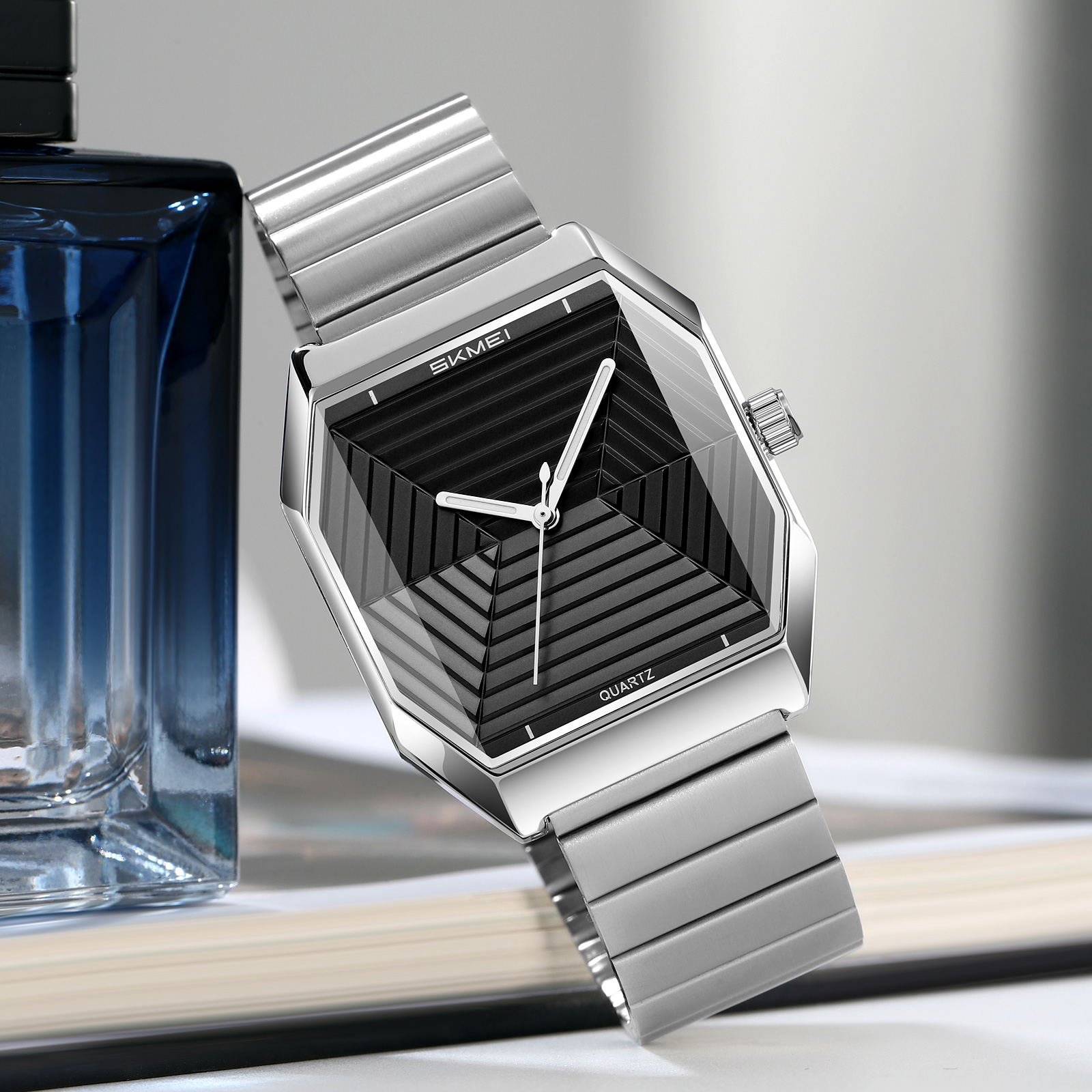 SKMEI 9393 MEN FASHION WATCH