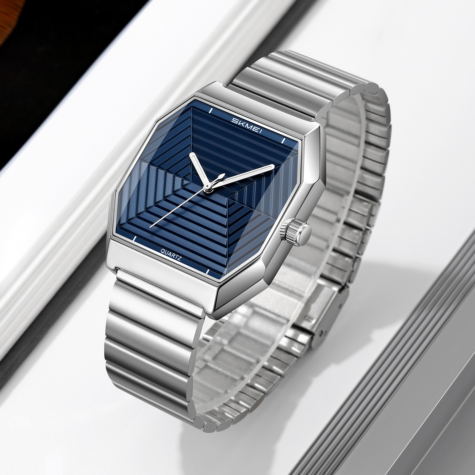 SKMEI 9393 MEN FASHION WATCH