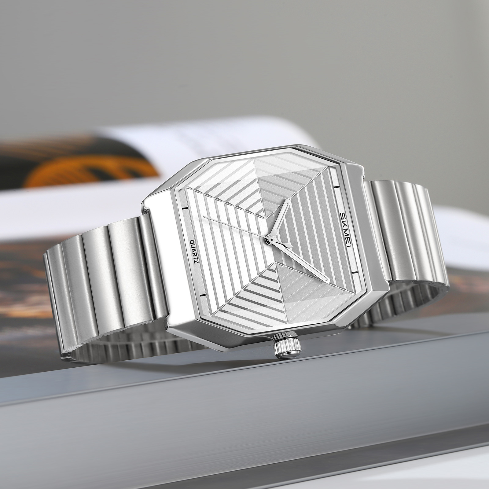 SKMEI 9393 MEN FASHION WATCH