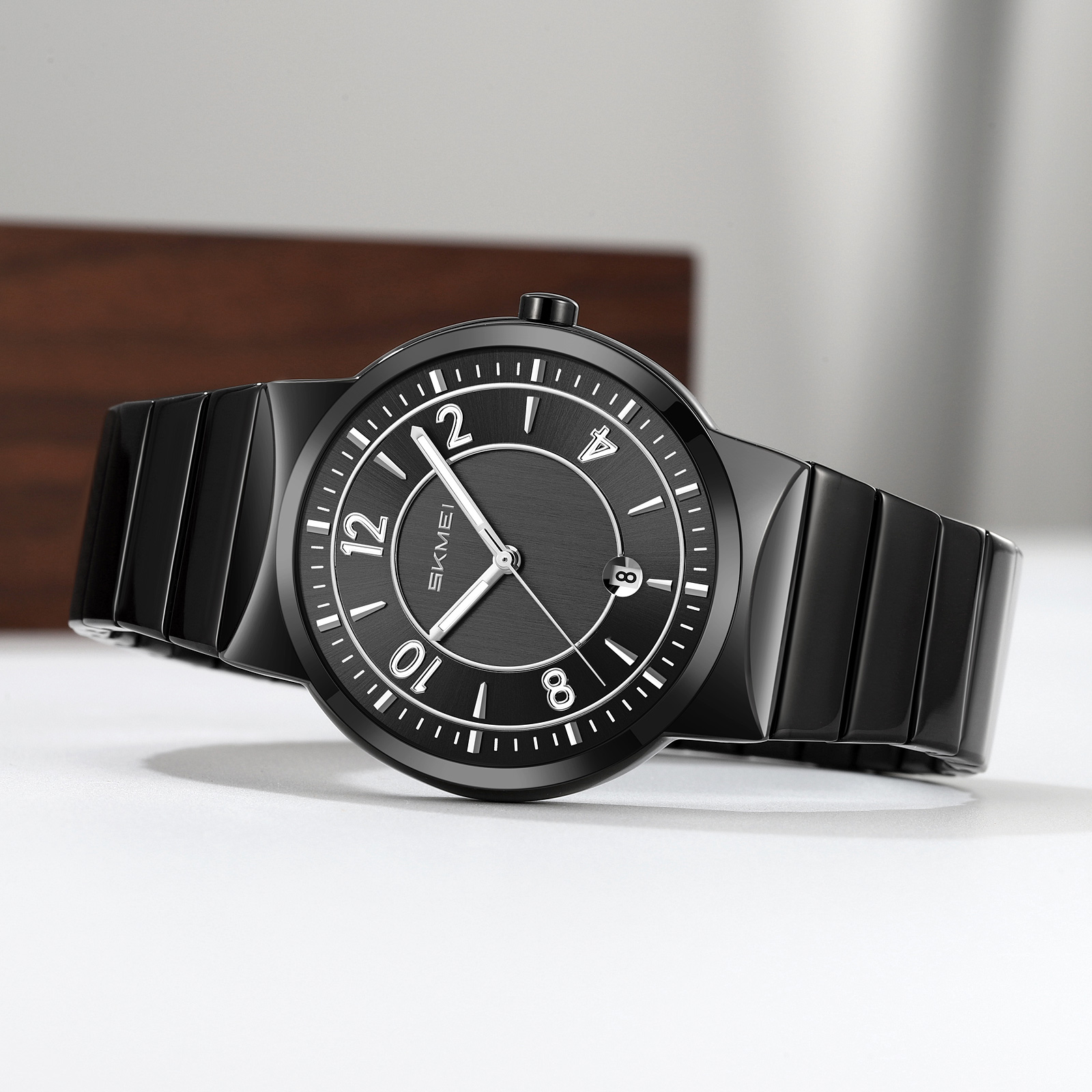 SKMEI 9401 Fashion Quartz Watch