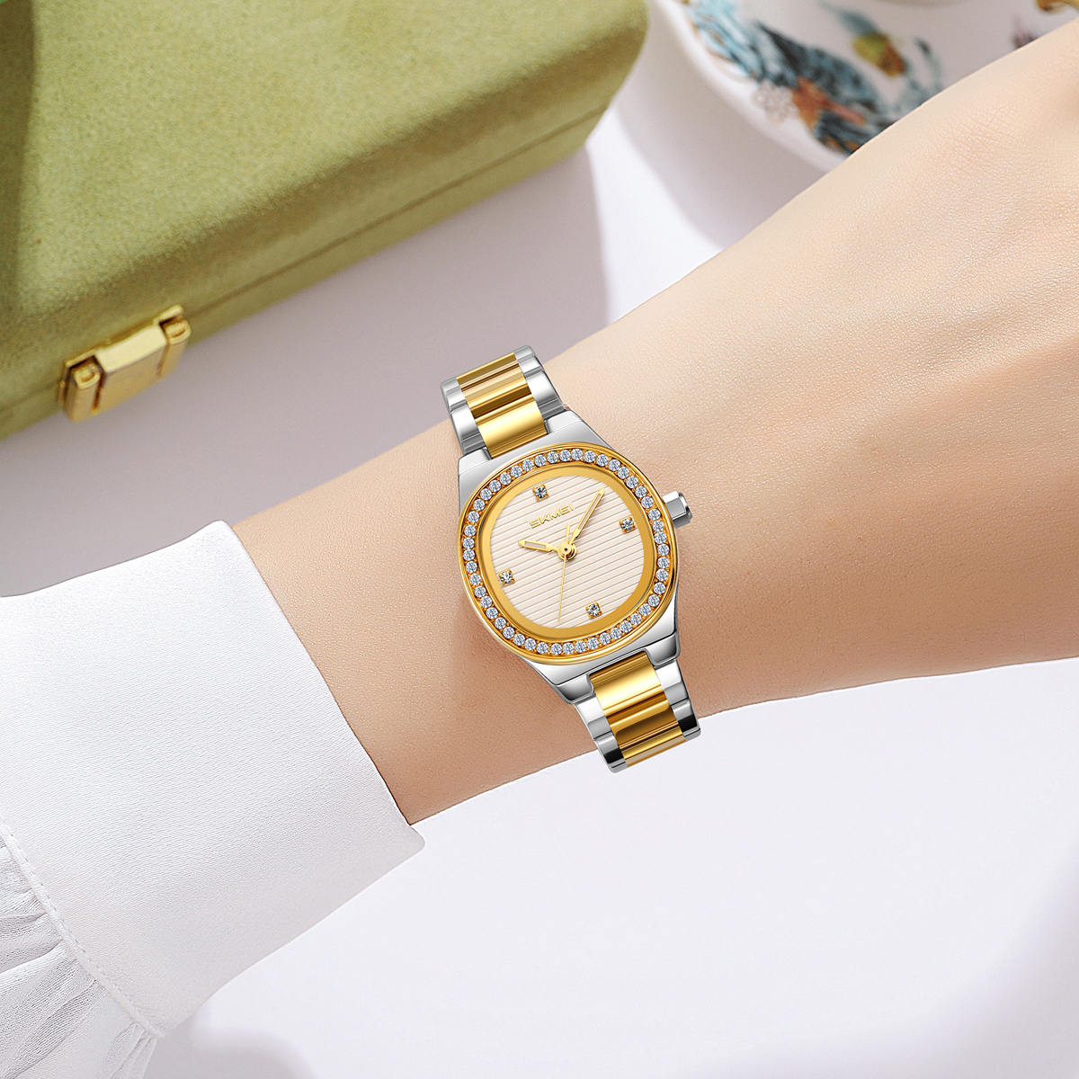 SKMEI 9405 Ladies Octagon Crystal Rhinestone Bezel Women Wrist Watch