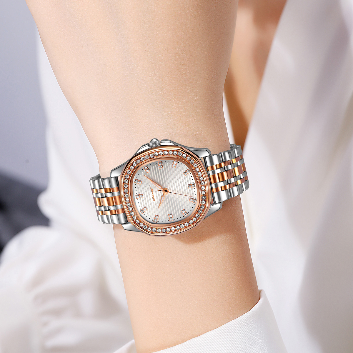 9439 SKMEI Luxury Ladies Quartz Watch