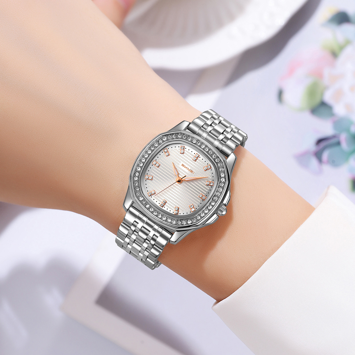 9439 SKMEI Luxury Ladies Quartz Watch