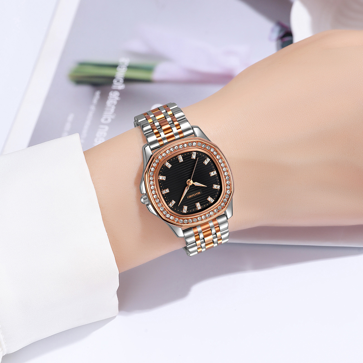 9439 SKMEI Luxury Ladies Quartz Watch