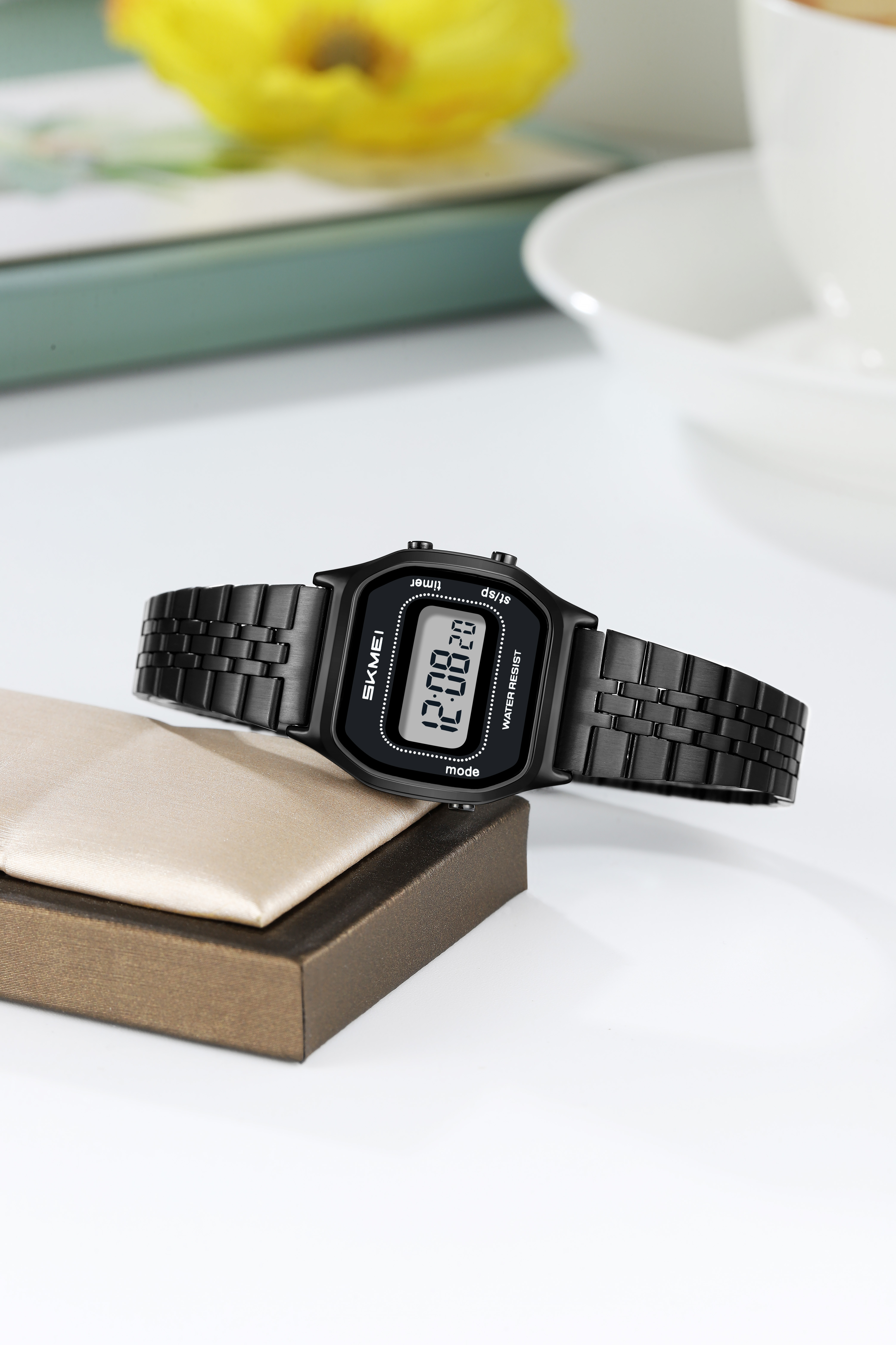 SKMEI 2651 Classic Retro Digital Watch