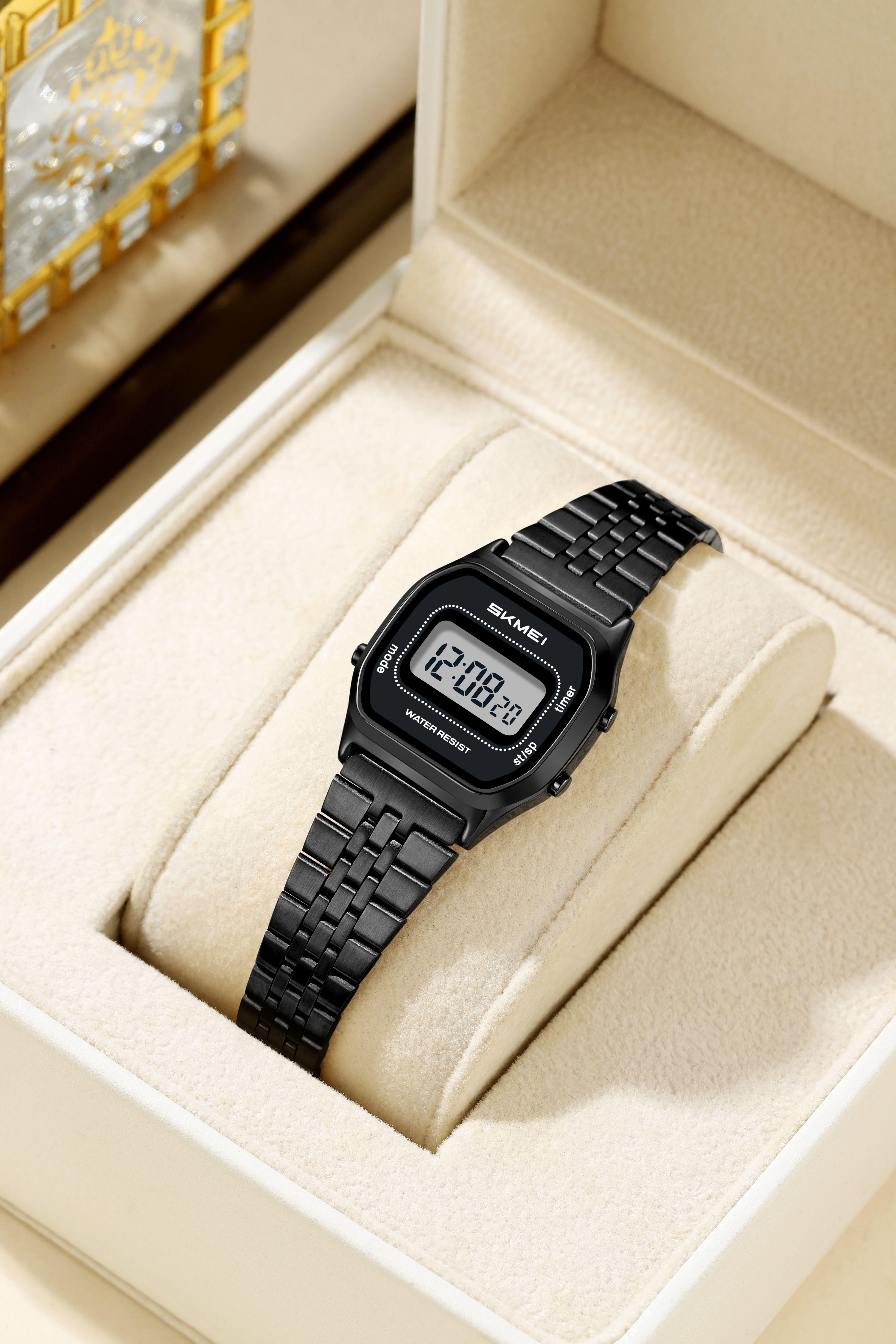 SKMEI 2651 Classic Retro Digital Watch