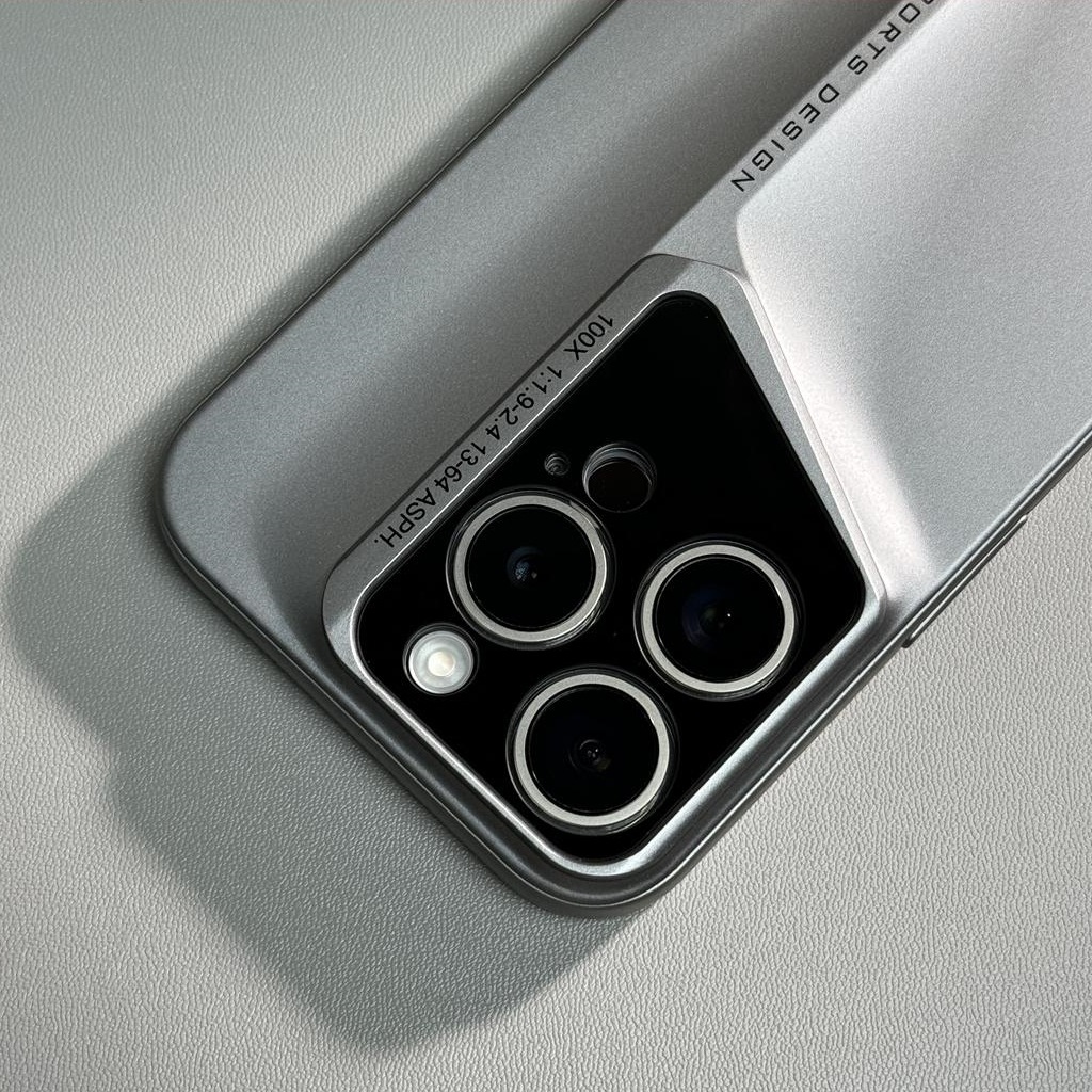 Ultra-thin Hardcore Blade Anti-fall Phone Case